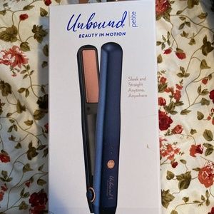 Conair Unbound Cordless 3/4-inch Mini Flat Iron